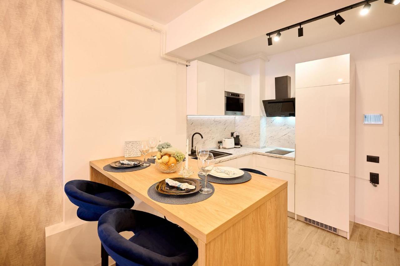 Vlezal Apartment Spa&Pool Beach Resort Mamaia Exteriör bild