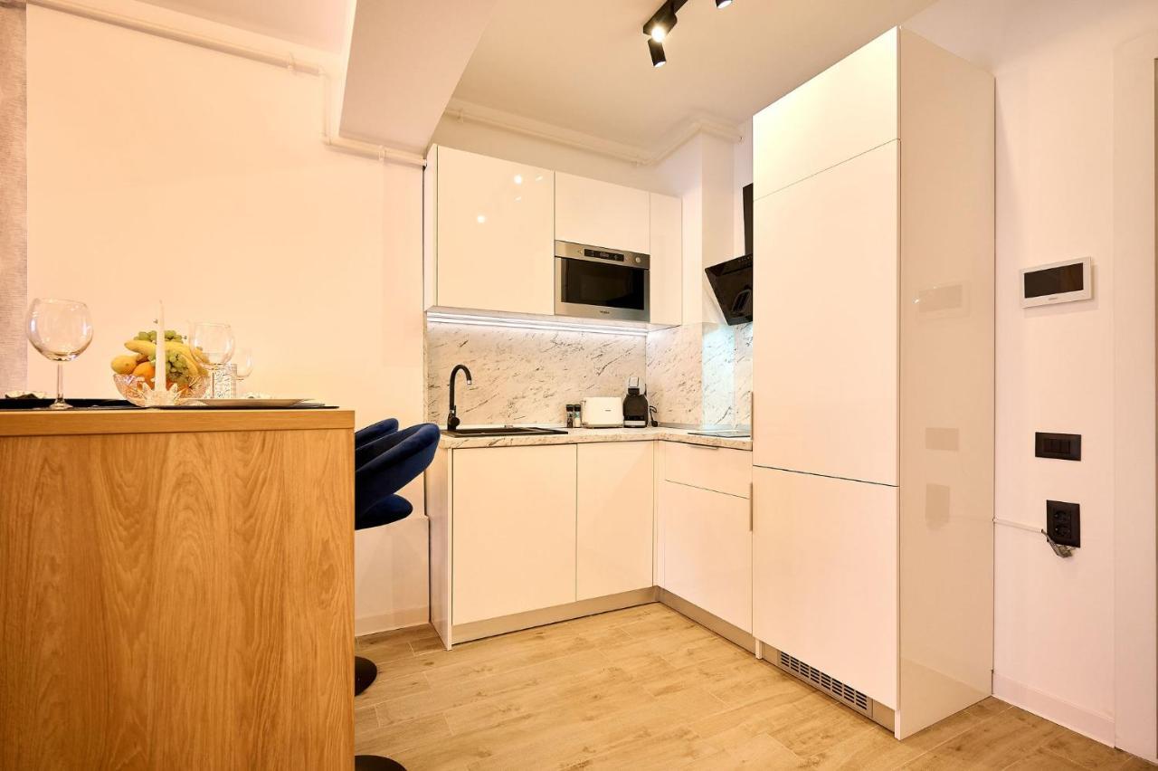 Vlezal Apartment Spa&Pool Beach Resort Mamaia Exteriör bild