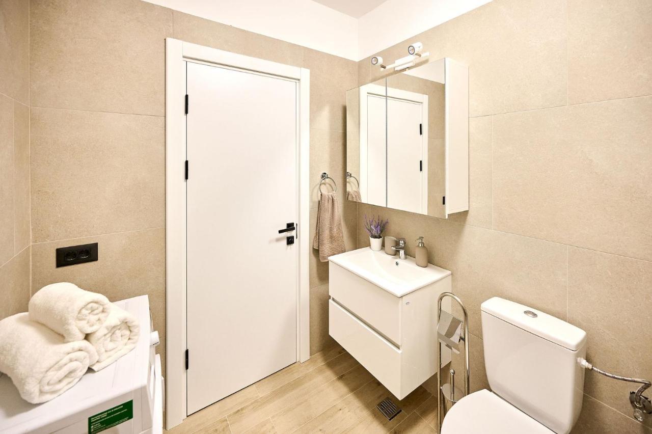 Vlezal Apartment Spa&Pool Beach Resort Mamaia Exteriör bild