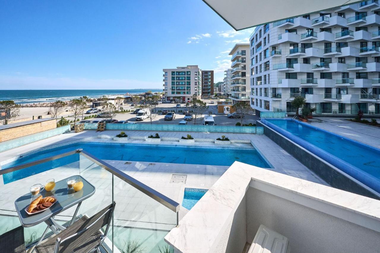 Vlezal Apartment Spa&Pool Beach Resort Mamaia Exteriör bild