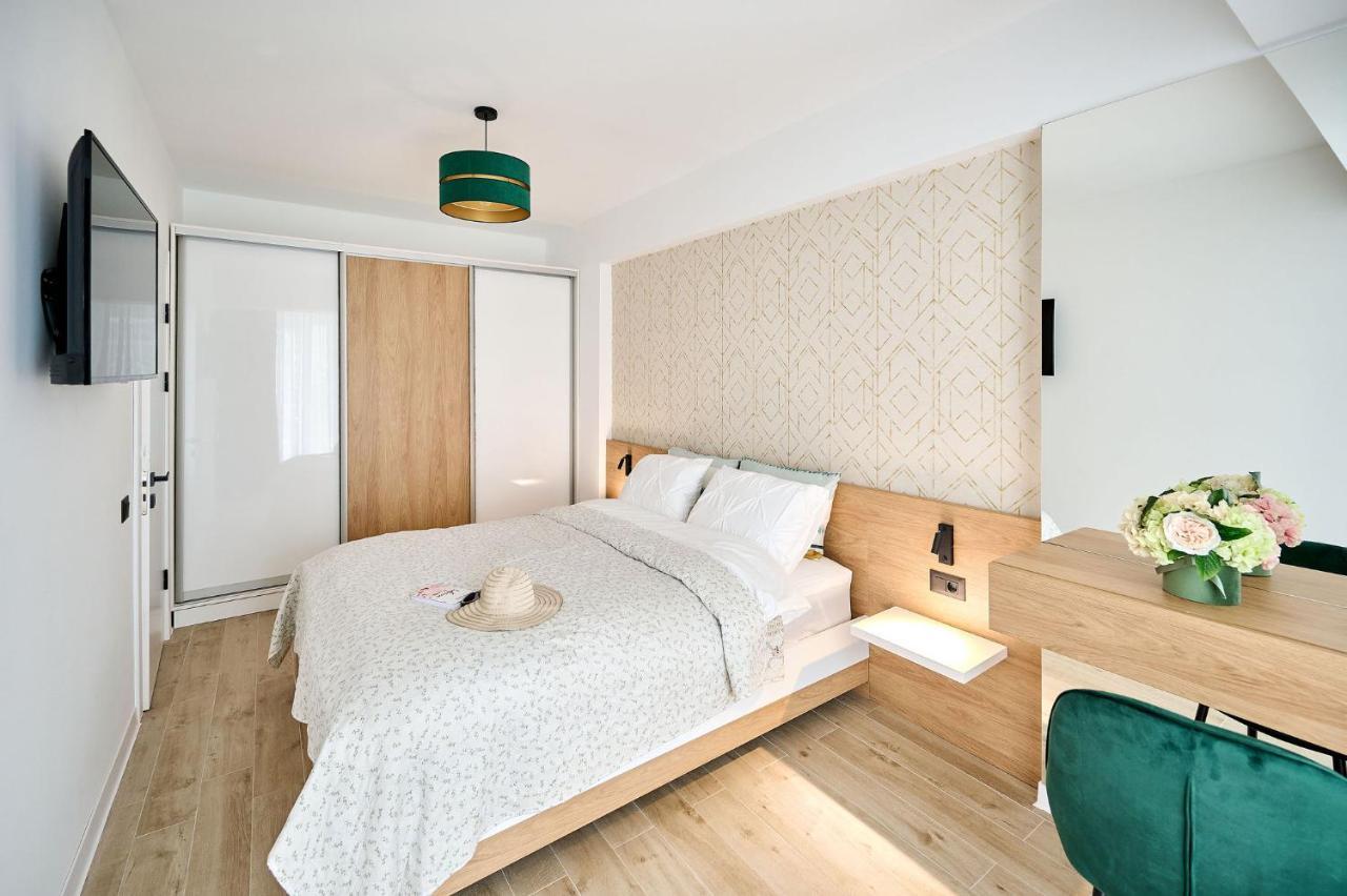 Vlezal Apartment Spa&Pool Beach Resort Mamaia Exteriör bild
